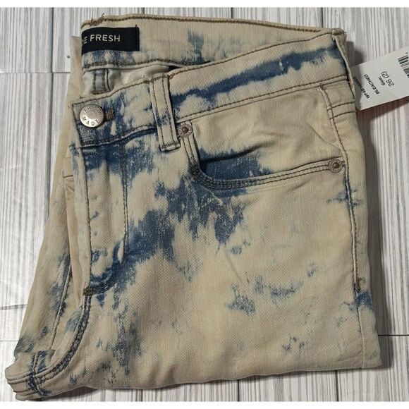 NWT Joe Fresh Bleached Jeans.  Low Rise Slim‎ Fit. Size 26 - Picture 1 of 9